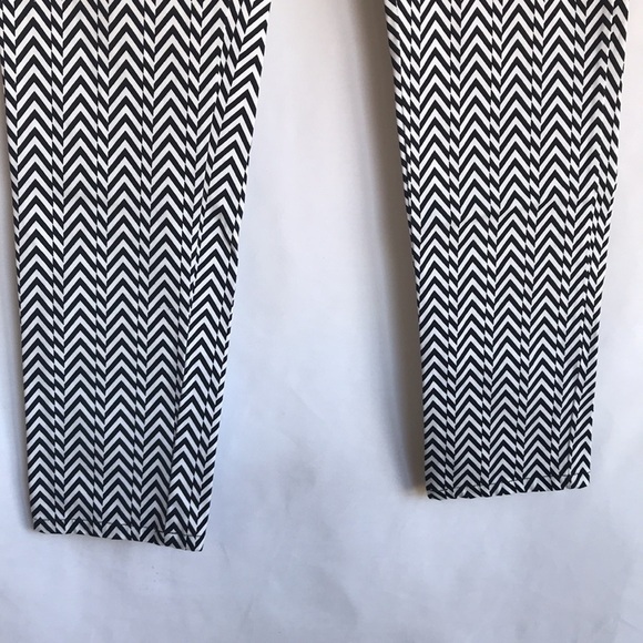 Volcom black and white Chevron pattern pants, 11 - Picture 4 of 16